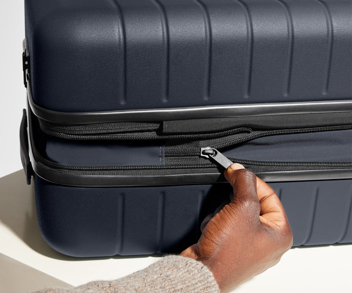 Check-In The Large Flex in Navy Blue Luggage